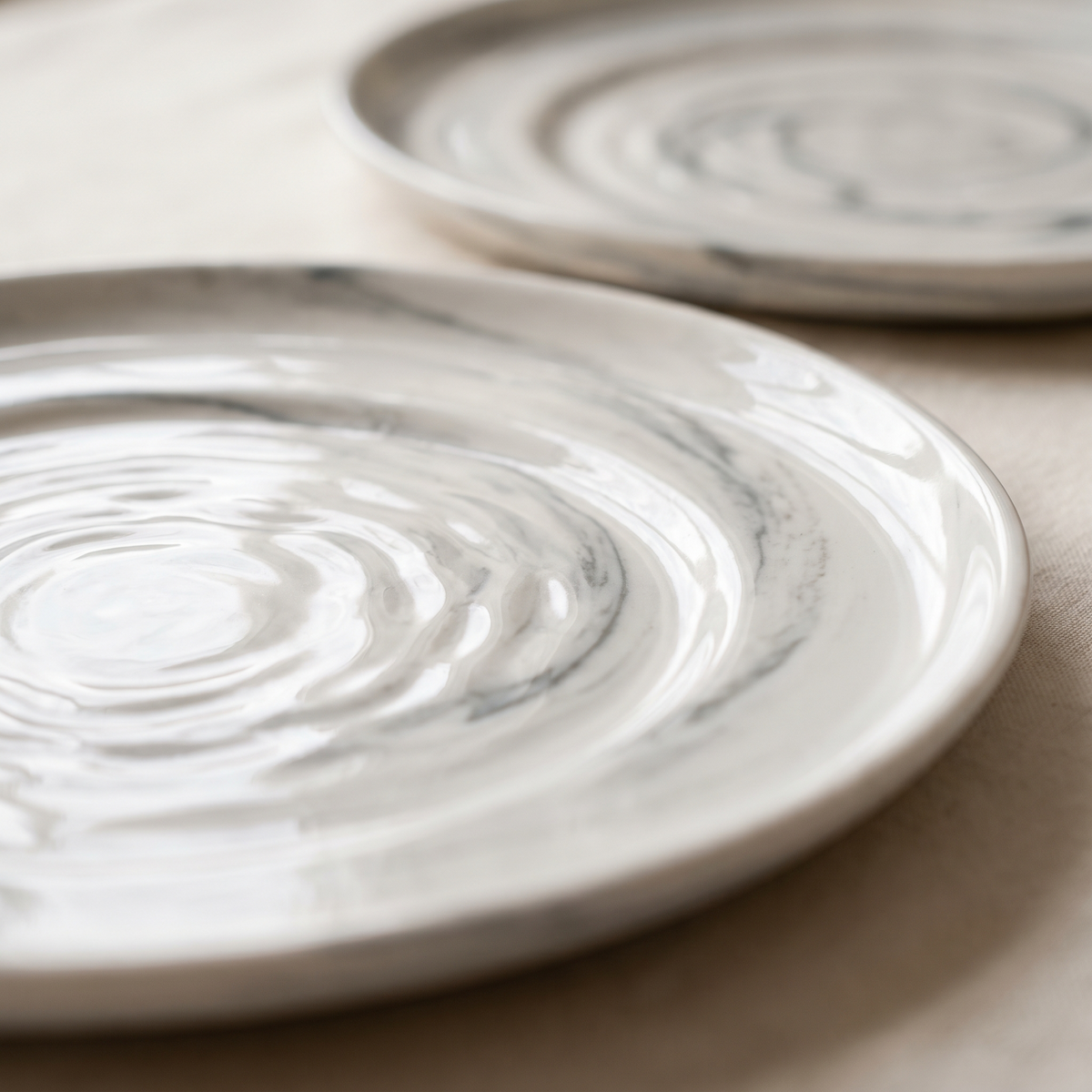 Detail of the marbled glaze and rippled centre