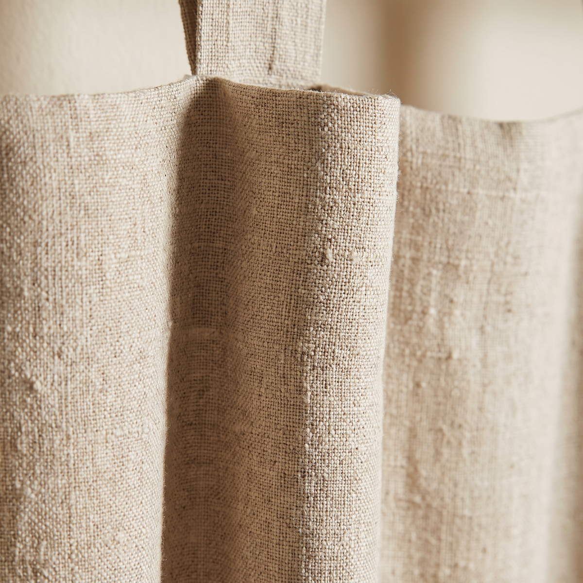 Detail of the slubby oatmeal linen weave