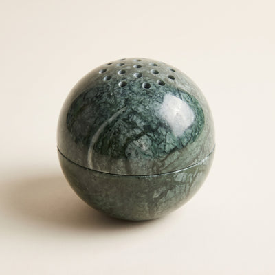 The Kōdō Stone Burner in green marble